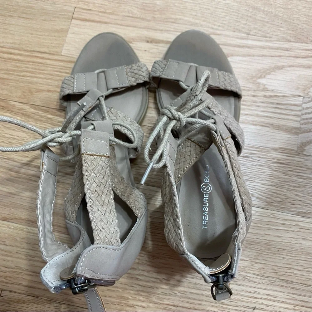 Treasure Bond Tan Braided Sandals Sz 2 Kids Youth Zipper Back Open Toe